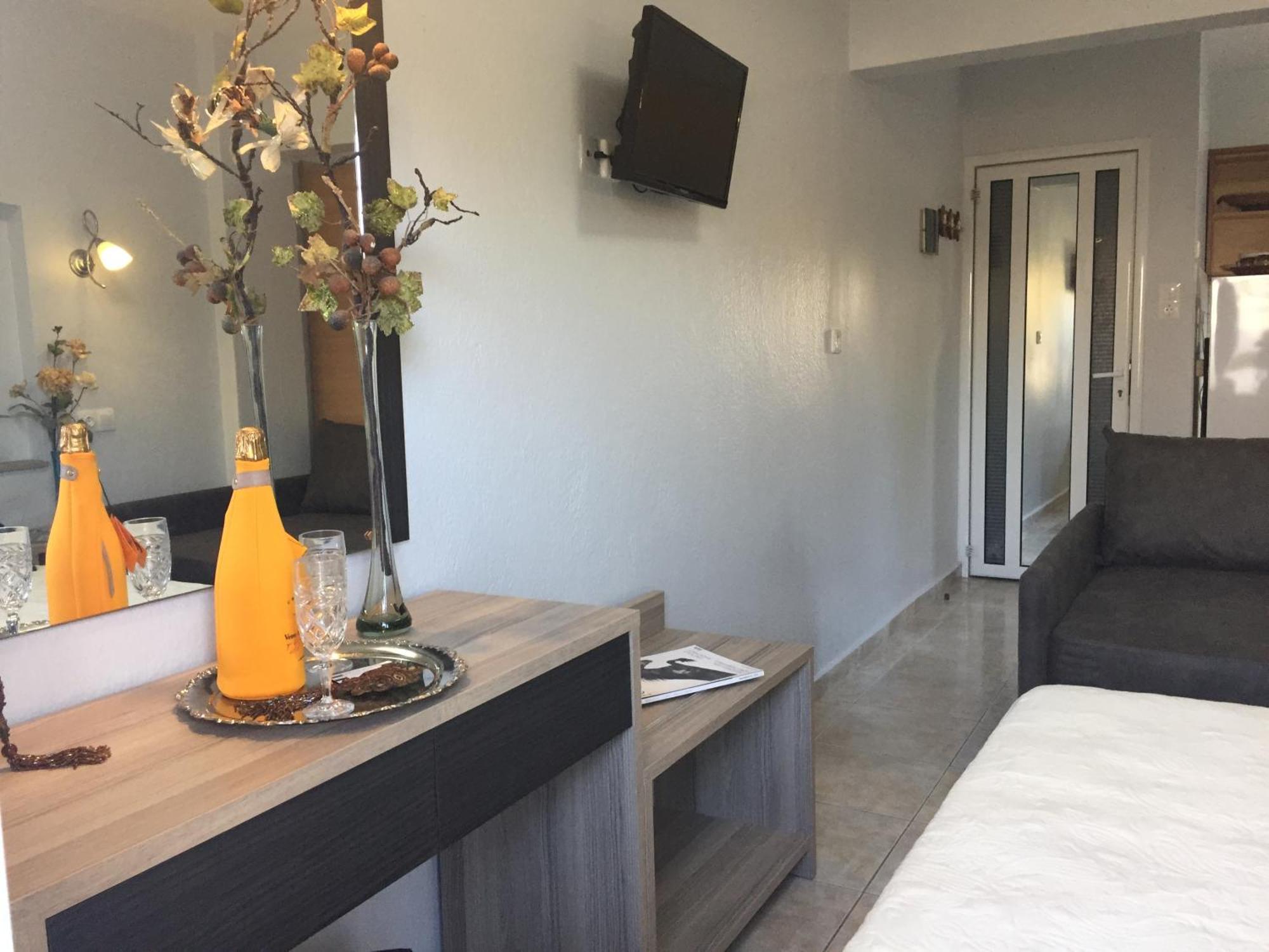 אספרובלטה Litsa Haus Estate Residences & Suites - Adults Only & Kids 8 Plus- מראה חיצוני תמונה